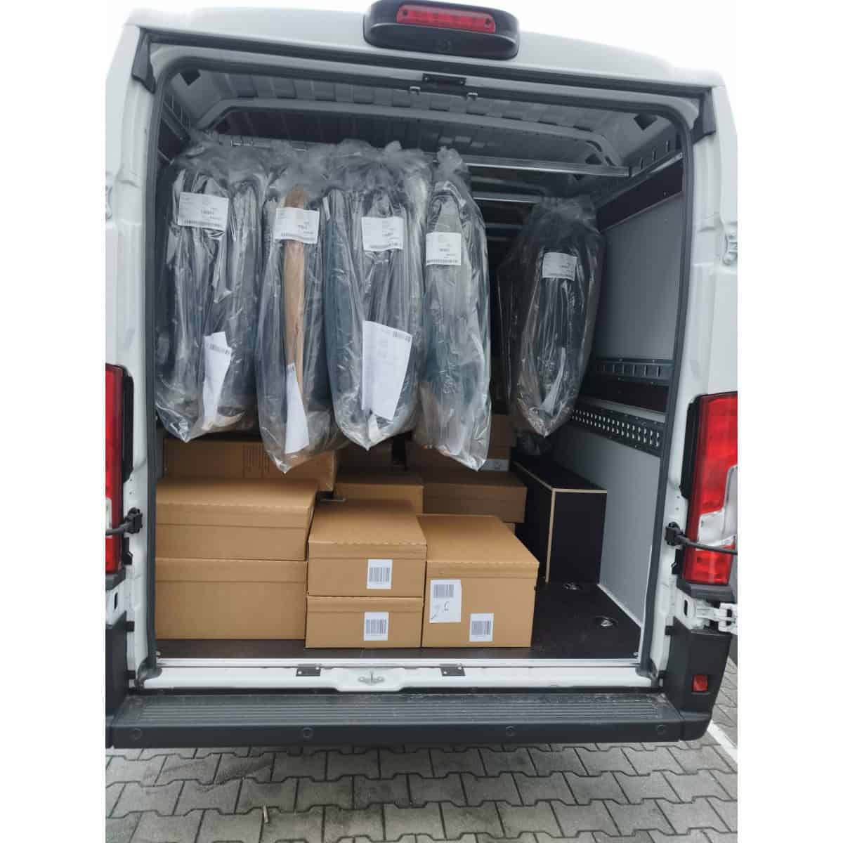 Barre pour porte-manteaux