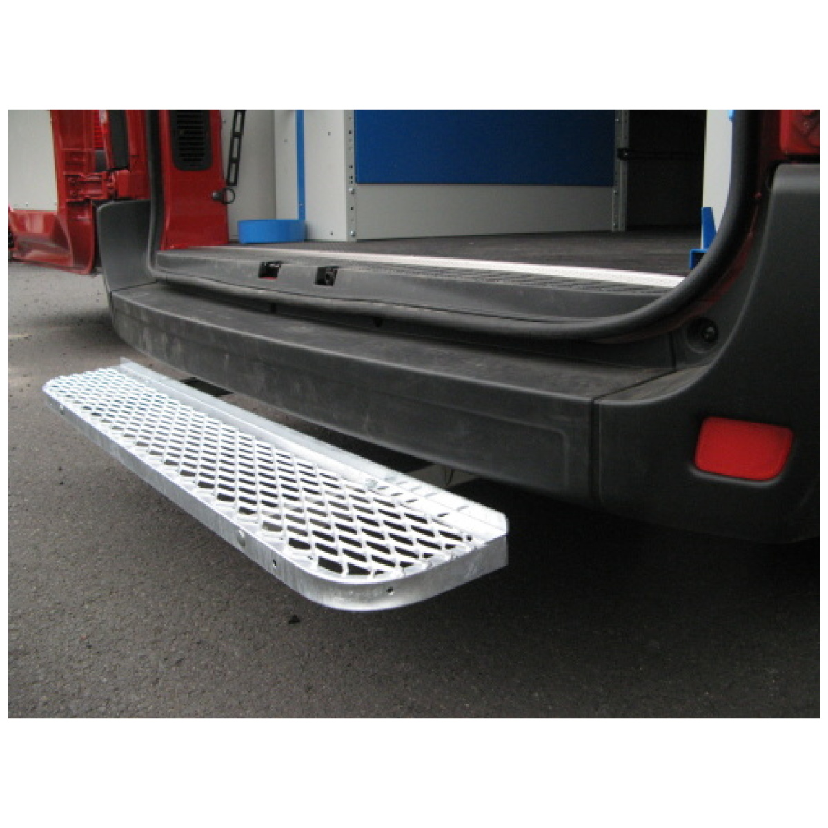 Marche pied EQUIPVAN pour véhicule utilitaire