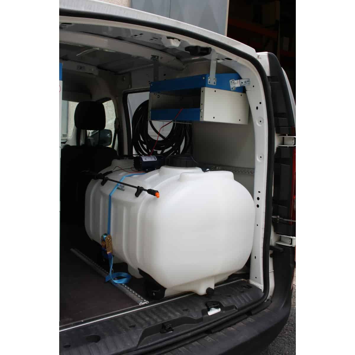 cuve a eau avec nettoyeur Equipvan