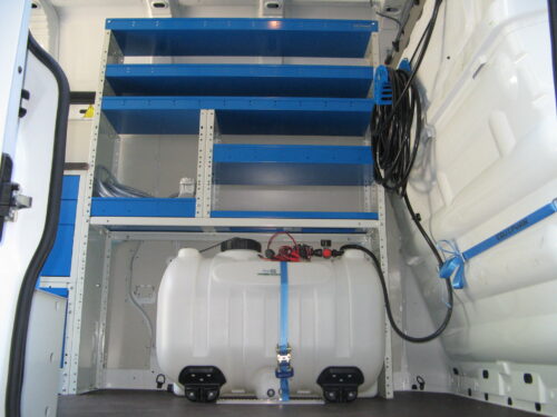 cuve a eau avec nettoyeur Equipvan