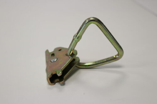 attache a poussoir avec anneau delta equipvan